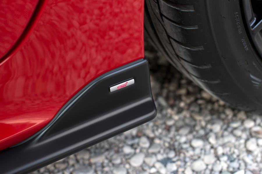 Детали экстерьера Subaru Levorg STI Accessories 2016 года  (WW) (фото 18 из 28)